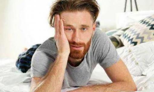 Trong bảng xếp hạng các hành vi tổn thương tinh trùng của nam giới, hút thuốc lá đứng cuối, nhiều người đứng đầu thích làm điều này