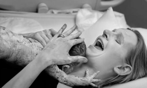 3 việc này thường làm trong ngày dự sinh giúp tử cung mở ra nhanh chóng và em bé chào đời suôn sẻ