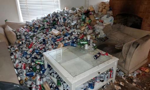 Kiểm tra căn nhà sau 1 năm cho thuê, chủ nhân suýt ngất xỉu, không dám tin vào cảnh tượng kinh khủng ngay trước mắt