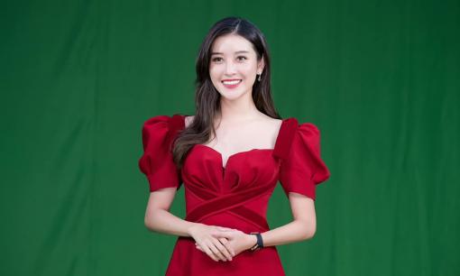 Á hậu Huyền My chính thức trở thành MC truyền hình, lên sóng hàng tuần