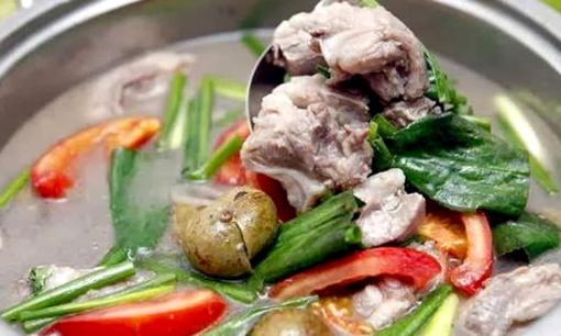 Cách làm sườn nấu sấu đậm đà - món canh chua “huyền thoại” của mùa hè chưa bao giờ hết hot