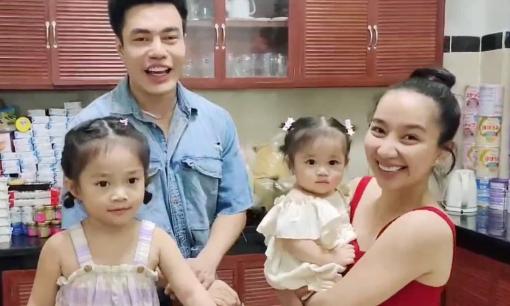 Lê Dương Bảo Lâm làm tiệc thôi nôi cho con gái giữa mùa dịch, bật mí tên thật của bé khiến fan giật mình