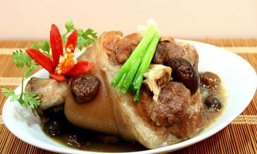 Cách làm món chân giò hầm nấm thơm ngon, bổ dưỡng, ăn không ngấy mà lại tốn cơm