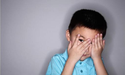 Mẹ thường xuyên thay quần áo trước mặt con cái sẽ ảnh hưởng đến 3 điểm này, không nên coi thường