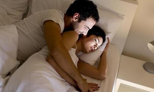 Buổi sáng, buổi trưa và buổi tối, thời điểm nào dễ thụ thai hơn? Nhiều cặp vợ chồng mang thai đã bỏ lỡ 'thời gian vàng'