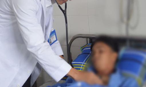 Một người đàn ông 34 tuổi bị nhồi máu cơ tim qua đời, bác sĩ thở dài: Anh ấy đã làm 2 việc quá nhiều!