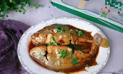Thích ăn cá nhưng sợ bị hóc xương. Với thủ thuật này, đừng lo lắng, xương cá sẽ tự động bung ra sau mỗi phút