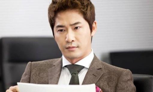 Tài tử 'Bạn gái tôi là điệp viên' phải bồi thường hơn 103 tỷ cho công ty điện ảnh sau ồn ào bị tố tấn công tình dục hai cô gái trẻ