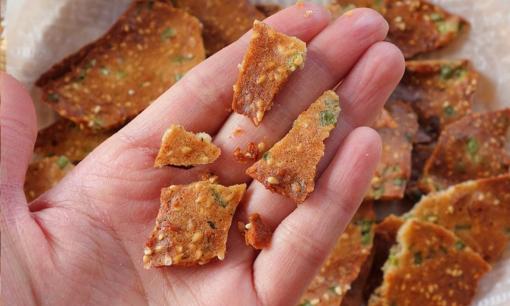 Học trong 2 phút là có món ăn vặt giòn ngon, càng nhai càng thấy thơm! 