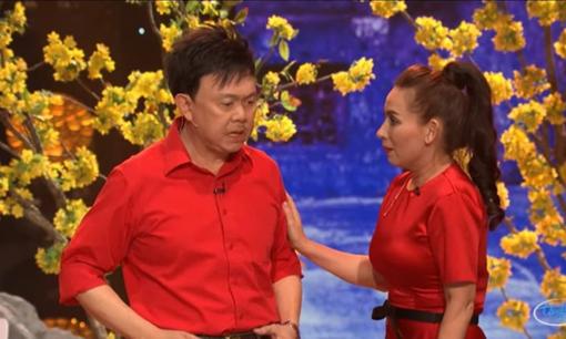 Nhói lòng khi xem lại tiểu phẩm hài để đời của Chí Tài, Hoài Linh, Phi Nhung: Từng đông đủ đến thế nhưng giờ chỉ còn một người ở lại