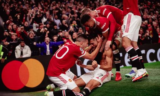 Ghi bàn thắng quý hơn vàng, Ronaldo lập kỷ lục vô tiền khoáng hậu tại Champions League 