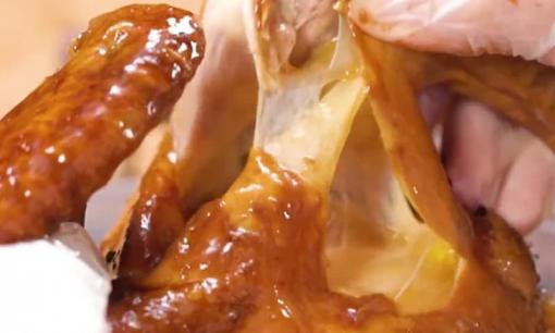 Gà om xì dầu tươi ngon, bổ dưỡng, cách chế biến đơn giản, ăn một lần rồi còn muốn ăn nữa