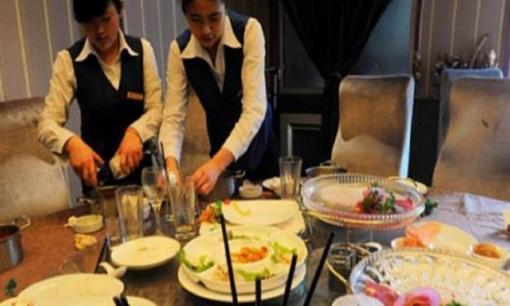 Đồ ăn thừa trong nhà hàng, tại sao người phục vụ không ăn? Chủ yếu ở 4 điểm này, cư dân mạng: rất thực tế