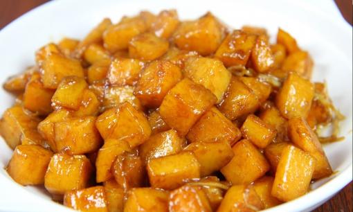 Một củ khoai lang, một củ gừng, đầu bếp dạy bạn làm món khoai lang gừng, giòn bên ngoài, dẻo và ngọt ngon bên trong