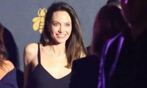 Angelina Jolie làm gì mà gây bão mạng xã hội, nhìn loạt khoảnh khắc này là đủ hiểu 