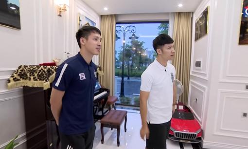 Cầu thủ Đỗ Hùng Dũng xây biệt thự 10 tỷ làm quà tặng bố mẹ 