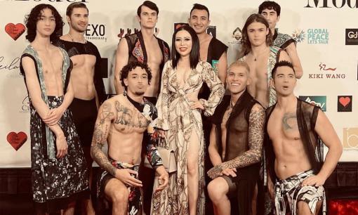 Diện váy cắt xẻ táo bạo, CEO Kristine Thảo Lâm quyền lực trong vai trò giám khảo tại Hollywood