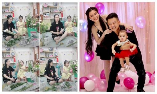 Xúc động cảnh con gái Vân Quang Long tự tay cắm hoa trước bàn thờ cho ba