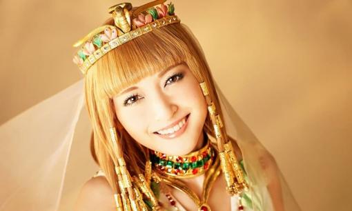 Mỹ nhân đóng 'Nữ hoàng Ai Cập' đột ngột qua đời sau khi rơi xuống từ khách sạn cao tầng một cách bí ẩn 