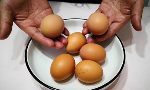 Khi mua trứng nên nhớ '4 không mua, 3 không ăn'! Hãy báo cho gia đình biết sớm để giữ gìn sức khỏe