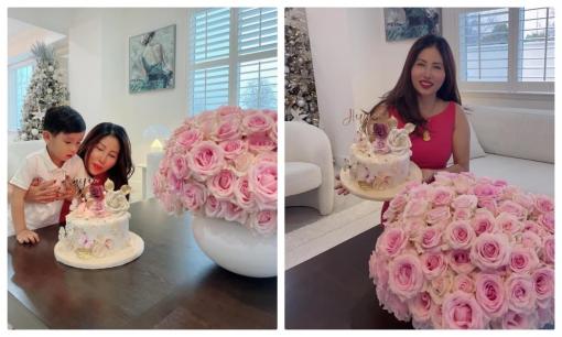 Phạm Hương mừng sinh nhật mẹ ruột với hoa và bánh tưng bừng, nhan sắc U60 của mẹ nàng Hậu chiếm spotlight
