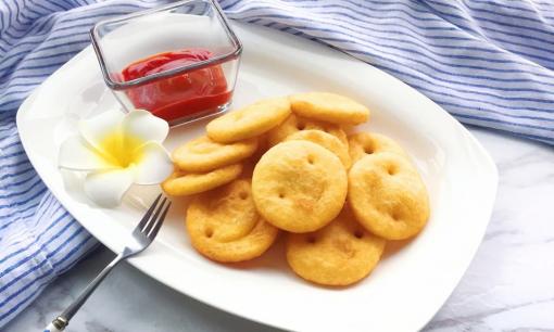 Đừng mua bim bim nữa, hãy làm món khoai tây chiên hình mặt cười cho bé đơn giản trong 1 nốt nhạc 