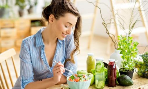 Con gái hãy tuân thủ 4 thói quen tốt sau bữa ăn, từ từ sẽ phát triển 'vóc dáng hoàn hảo', chuyện giảm cân cũng thành tầm thường