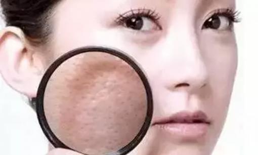 Phụ nữ thường sử dụng “nước muối nhạt” để rửa mặt, sau một thời gian sẽ có những thay đổi gì? 