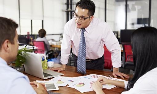 Nếu người lãnh đạo không muốn thăng chức hay coi trọng bạn, sẽ có 3 dấu hiệu cho thấy họ đang thất vọng về bạn