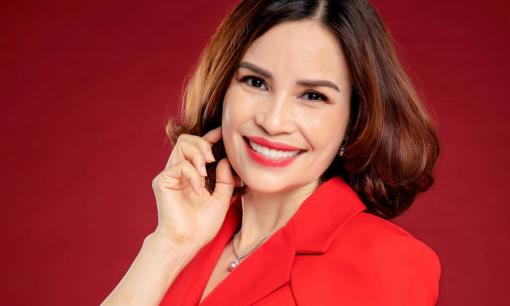 Nữ lãnh đạo Nguyễn Tri Nhã Mai: Nhận giải thưởng vì những cống hiến trong năm 2021