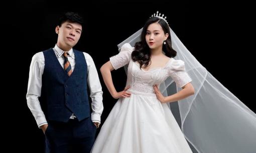 'Tân Bắc Đẩu' Trung Ruồi và cuộc sống hôn nhân trọn vẹn bên vợ đẹp con ngoan