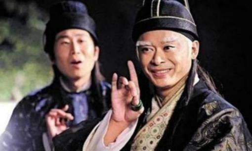 Thái giám thời xưa vệ sinh ra sao mà luôn có mùi nồng nặc kinh khủng trên cơ thể, dù đứng từ xa cũng ngửi thấy rõ?