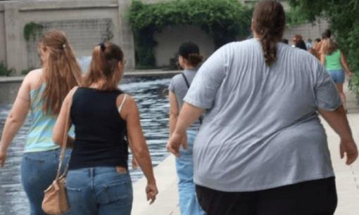 Tại sao nhiều người béo hơn ở Mỹ, nhưng tỷ lệ nhồi máu não thấp hơn? Bác sĩ: liên quan đến '1 ít hơn'