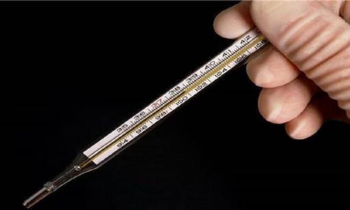 Vô tình làm vỡ nhiệt kế, xử lý thế nào khi 'tràn' thủy ngân? Các chuyên gia lên tiếng