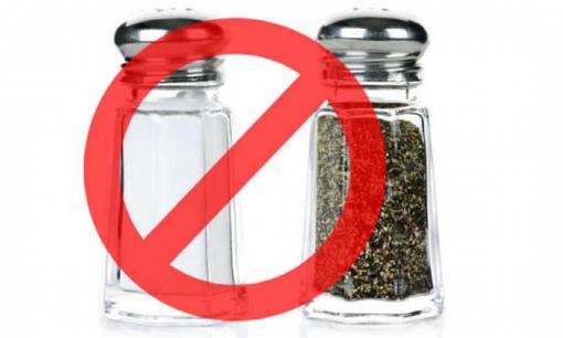 Chủ nhà hàng tiết lộ tuyệt đối không nên thêm hạt tiêu vào món ăn khi đi nhà hàng?