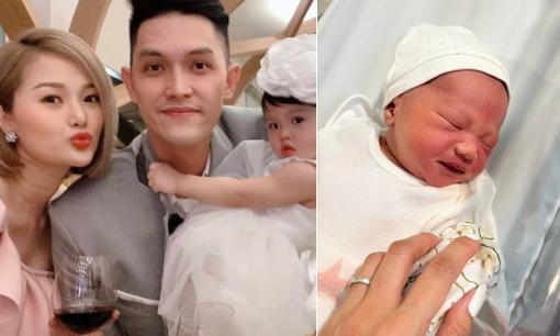 Em gái Quang Vinh sinh con thứ hai, hạnh phúc vì đã 'đủ nếp đủ tẻ' 