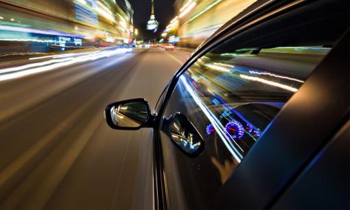 Giá xăng lên cao nhất trong lịch sử: 9 mẹo lái xe ô tô tiết kiệm xăng tối đa