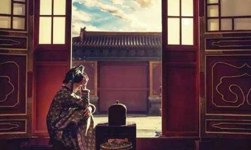 Khi Hoàng đế mới lên ngôi, ông sẽ làm gì với ba nghìn mỹ nữ trong hậu cung do vua cha để lại?