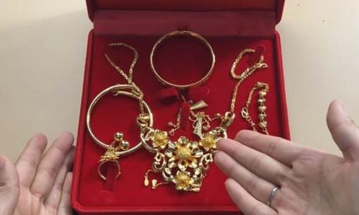 Ba loại vàng này không bảo toàn được giá trị, chủ tiệm vàng bảo nhiều người không biết mua bị 'lỗ'