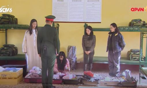 Có gì trong túi Sao Nhập Ngũ?