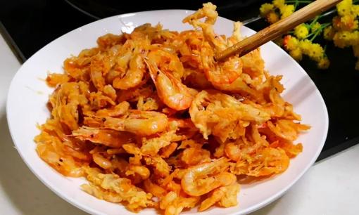 Tôm đồng chiên giòn không nên cho trực tiếp. Hãy ghi nhớ 3 điểm này, tôm giòn mà không hề có mùi hôi, rất ngon!