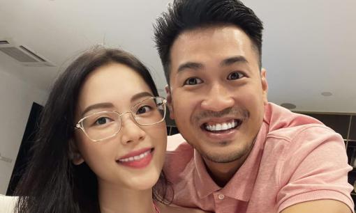 Thiếu gia Phillip Nguyễn hối thúc bạn gái lấy chồng, Linh Rin đoán ngay ra người đứng đằng sau 'xúi giục'