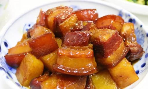 Món thịt kho tàu phiên bản quê nhà thơm ngon, không nhiều dầu mỡ, trẻ nào kén ăn cũng có thể ăn thêm một bát cơm 