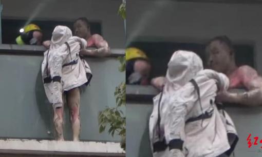 Người vợ được chồng giữ chặt tay lúc hỏa hoạn đã qua đời, để lại ba đứa con nhỏ khiến ai cũng xót xa