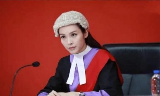 Tại sao thẩm phán ở Hong Kong đội tóc giả? Bạn có sợ bị kẻ xấu trả thù không? Bạn có thể không tin điều đó