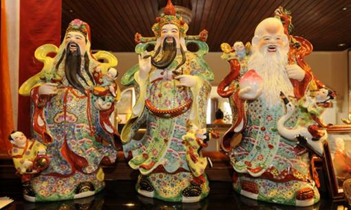 Đặt tượng Thần Tài trong nhà nhất định phải được đặt đúng chỗ và không phạm phải đại kỵ phong thủy