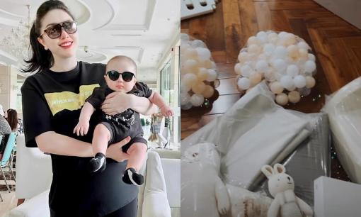 Không còn mạnh tay sắm hàng hiệu, Bảo Thy nay đã dành hết tiền của tậu những món đồ cực yêu cho quý tử nhà mình 