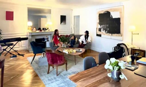 Khám phá không gian bên trong căn hộ Diva Hồng Nhung và cặp song sinh ở khi đến Pháp 