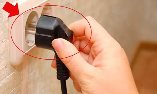 Người thợ điện già nhắc nhở: không rút 5 thiết bị điện này ở nhà, tiền điện hàng tháng sẽ bị đội lên gấp đôi, đừng coi thường!
