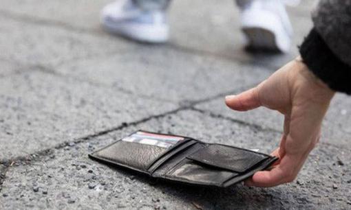 Những thứ không nên nhặt ngoài đường mang về nhà kẻo vận xui đeo bám, mang họa vào thân